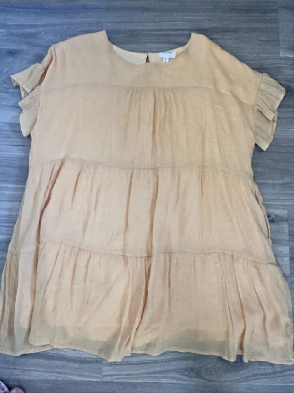 Women's light yellow Tiered Short Sleeve Blouse